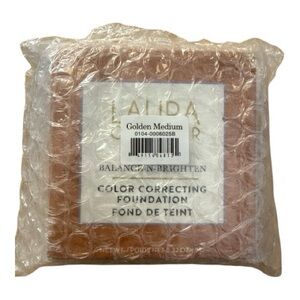 Laura Geller Baked Balance-N-Brighten Color Correcting Foundation Golden Medium